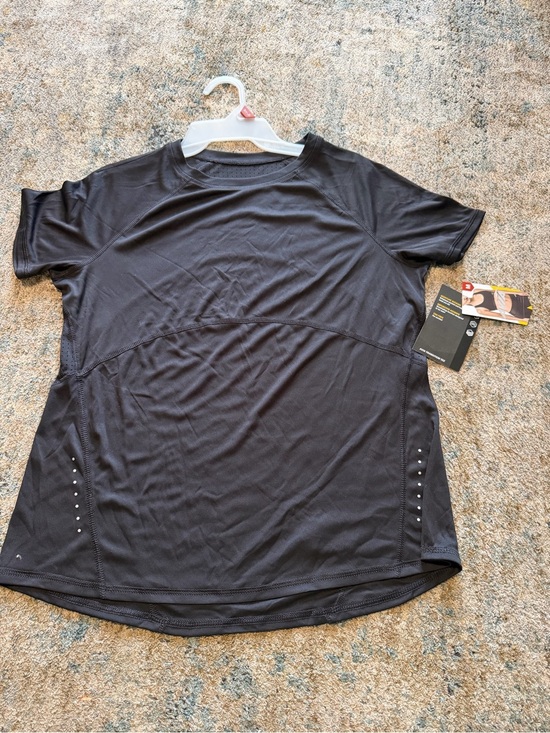 Tops - Women’s black Avia sportswear top #activewear #gym